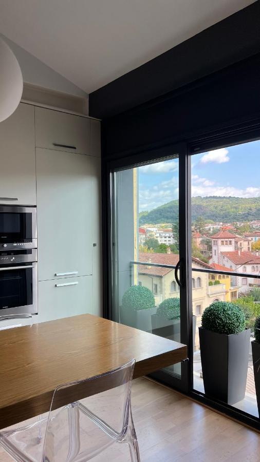 Ferienwohnung Atico De Diseno Con Terraza En El Centro De Olot Exterior foto