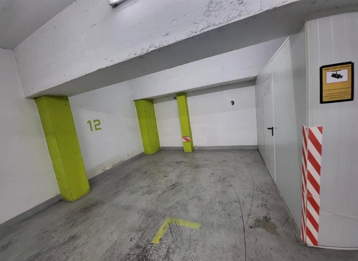 Ferienwohnung Atico De Diseno Con Terraza En El Centro De Olot Exterior foto
